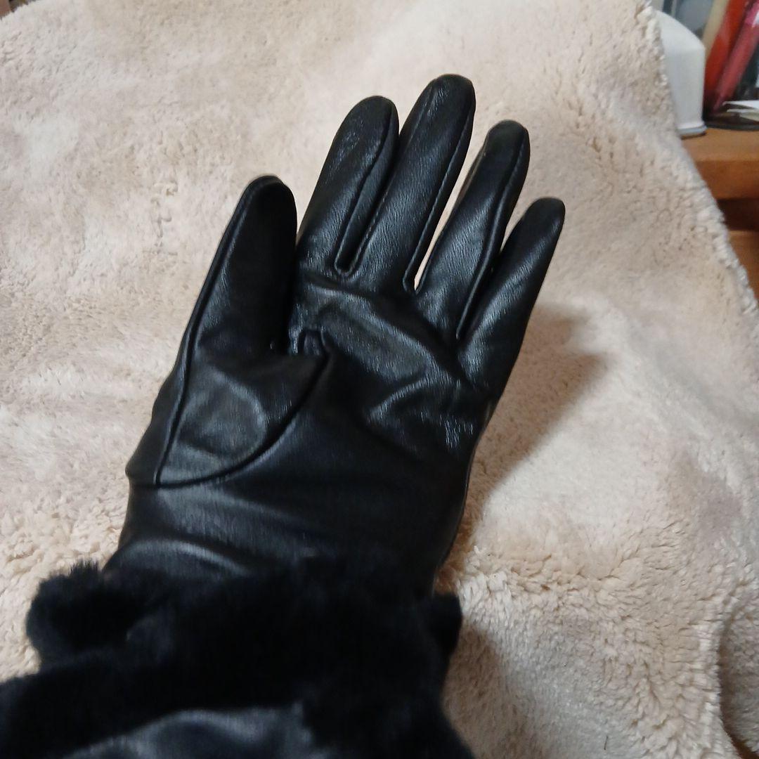 新品　UGG シープスキン手袋 ブラック Mサイズ