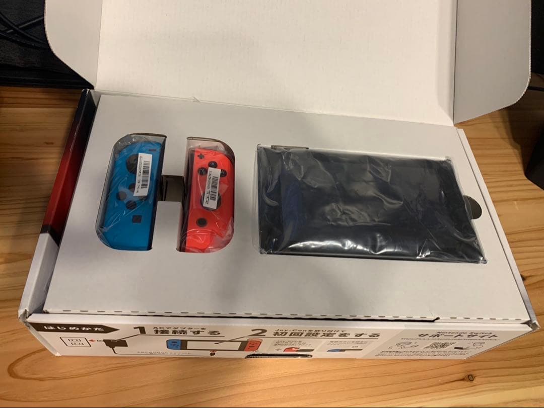 Nintendo Switch 本体★周辺機器付き★