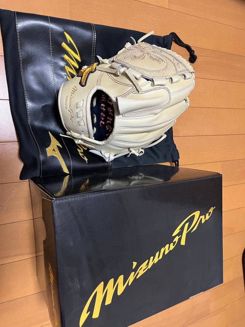 Mizuno Pro オーダー　投手用　左利き　ブロンド