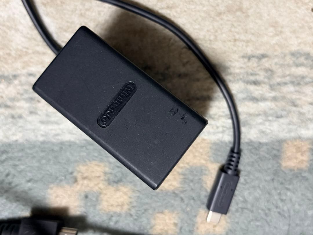 Nintendo Switch 本体 青と赤 Joy-Con ケース付き