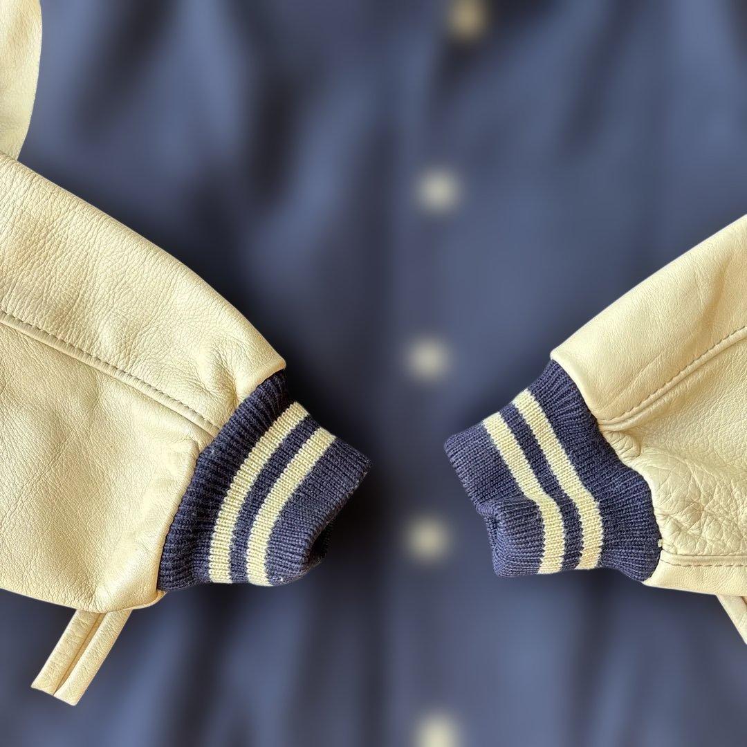 VAN スタジャン ネイビー/アイボリー