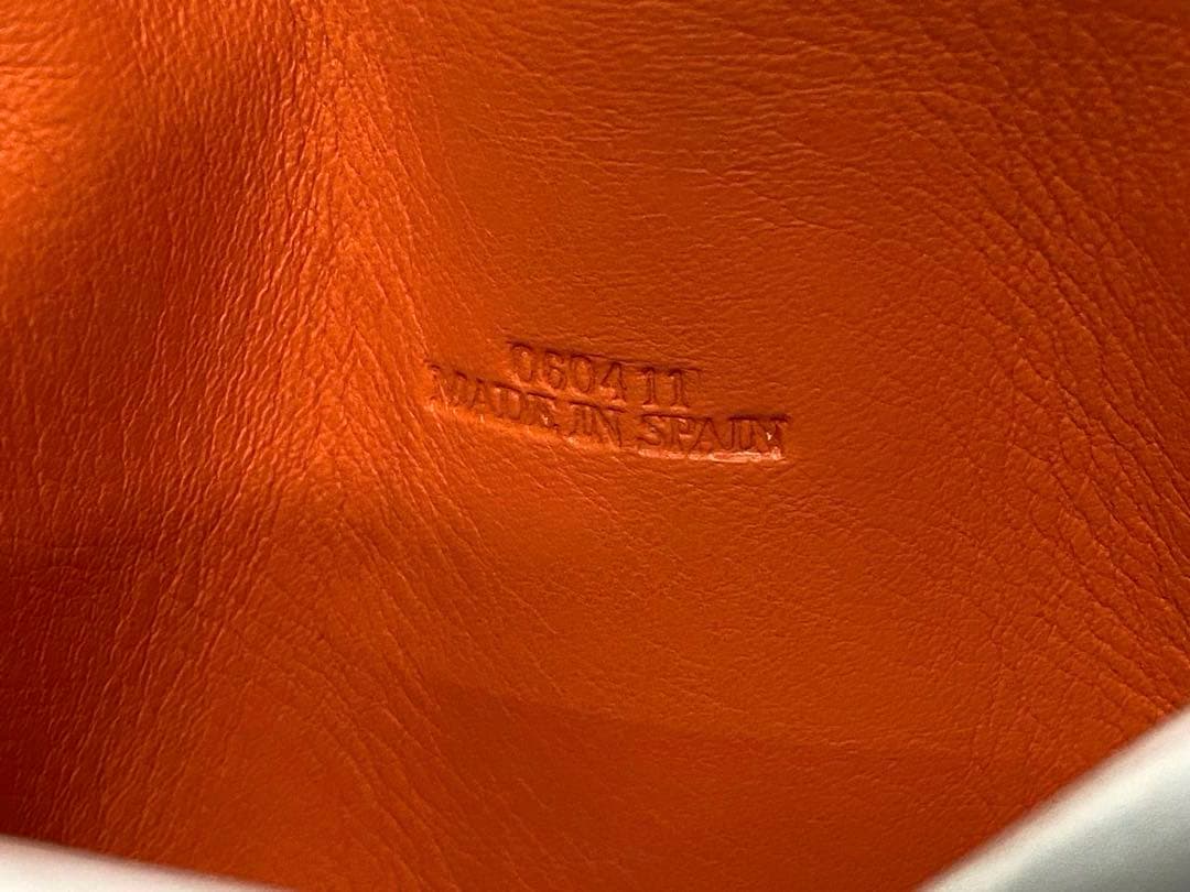 未使用 ロエベ アナグラム キーケース キーホルダー 鍵 6連 レザー 本革