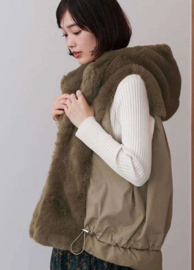 新品！異素材ダウンファーベスト