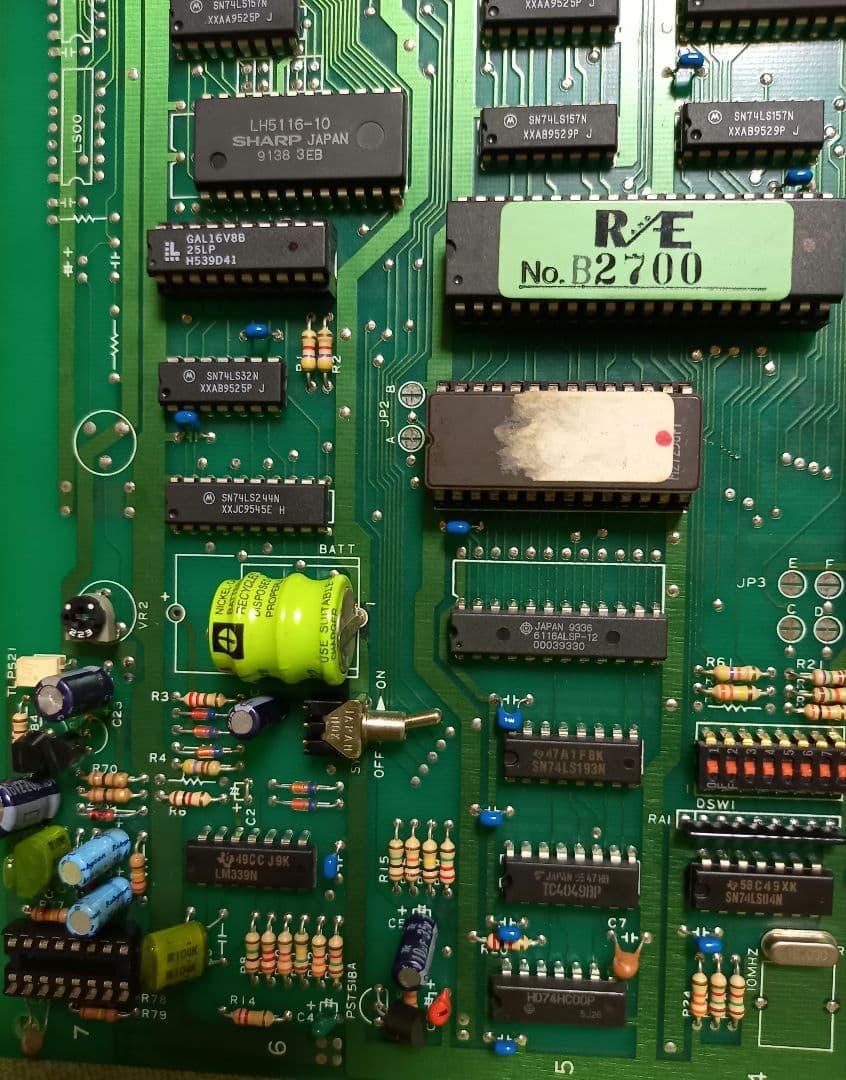 ラッキーフルハウス　基板