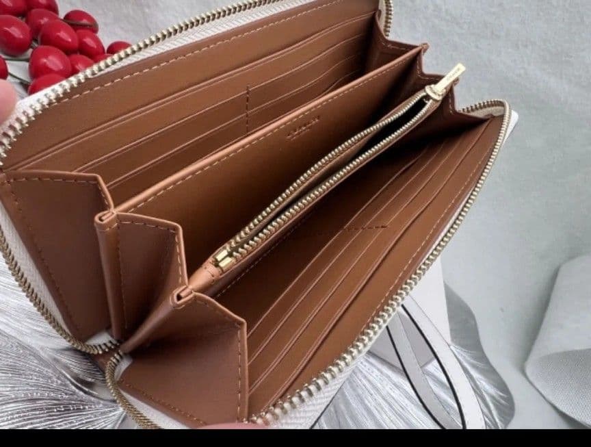 未使用 COACH 長財布 ライトグレー レザー