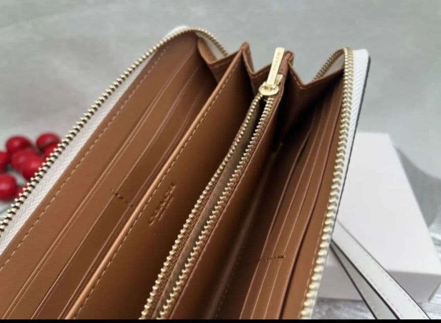 未使用 COACH 長財布 ライトグレー レザー