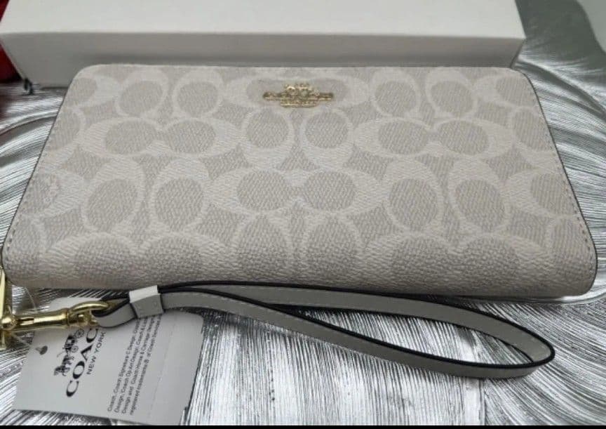 未使用 COACH 長財布 ライトグレー レザー