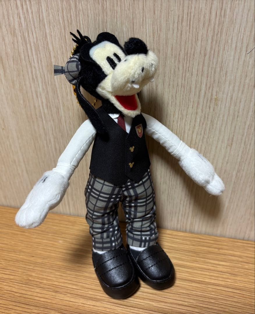 グーフィー　ぬいぐるみ　ボールチェーン　制服　スクール　ディズニーストア