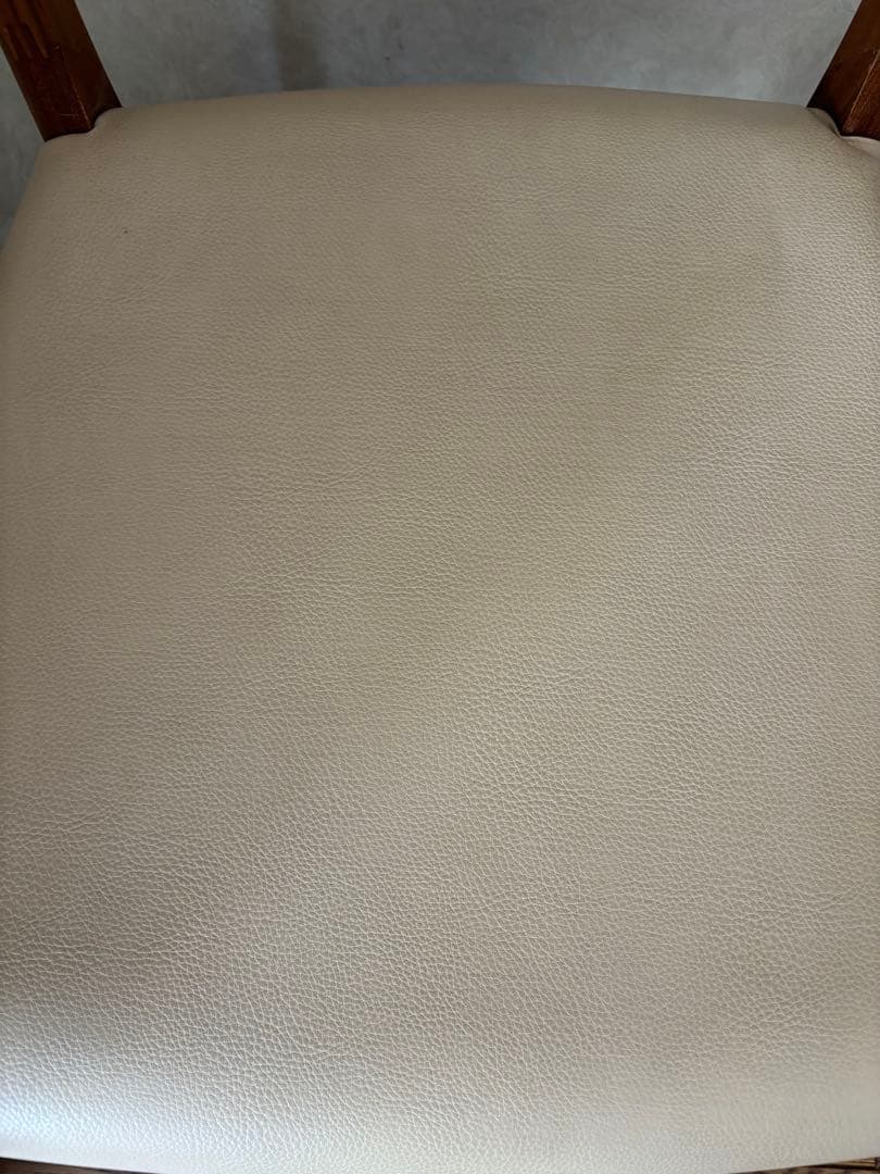 karimoku ダイニングチェア 木製　ベージュ