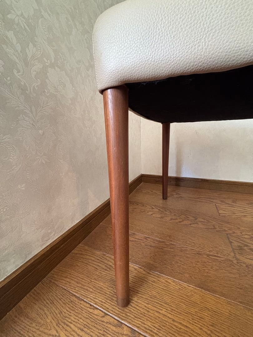 karimoku ダイニングチェア 木製　ベージュ