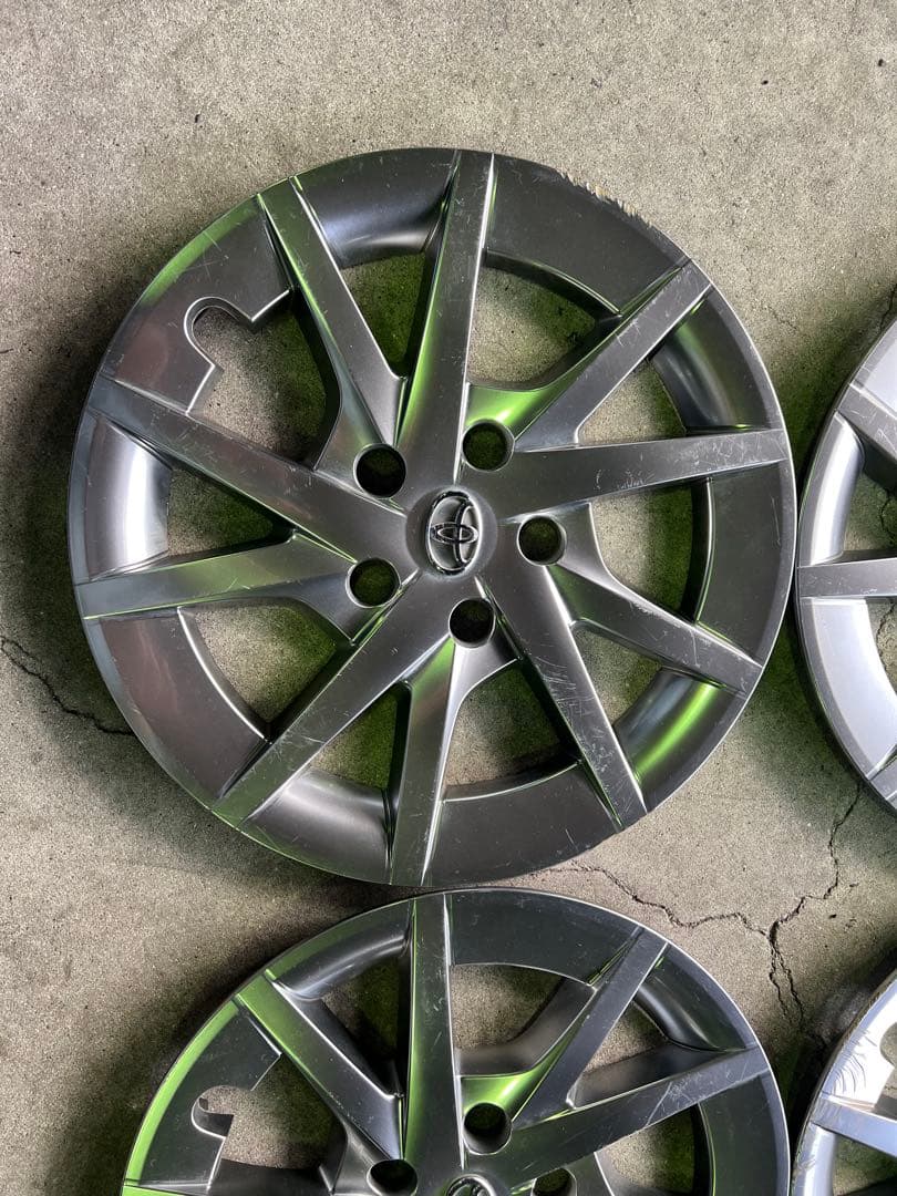 プリウスα 純正アルミホイールセット