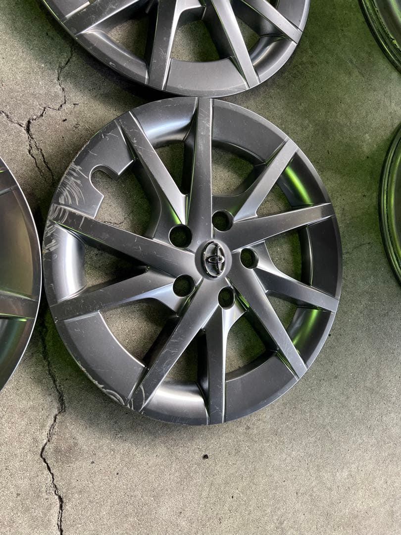 プリウスα 純正アルミホイールセット