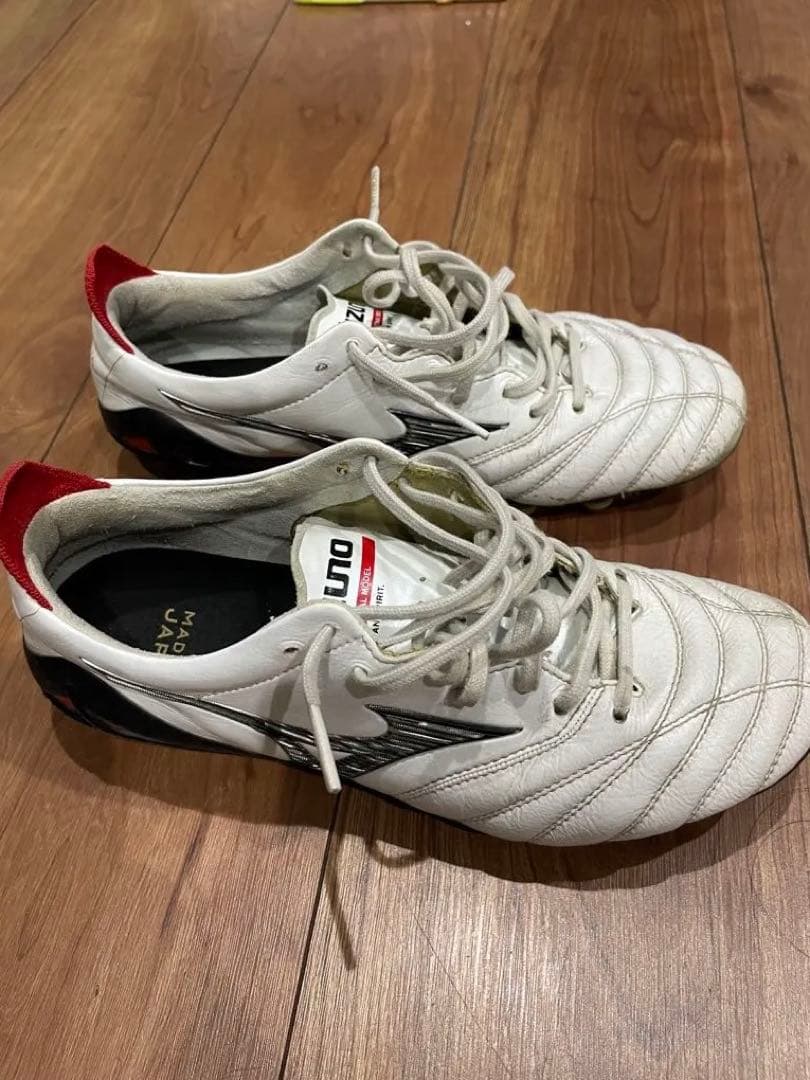 ミズノ モレリアネオ 4 23.5