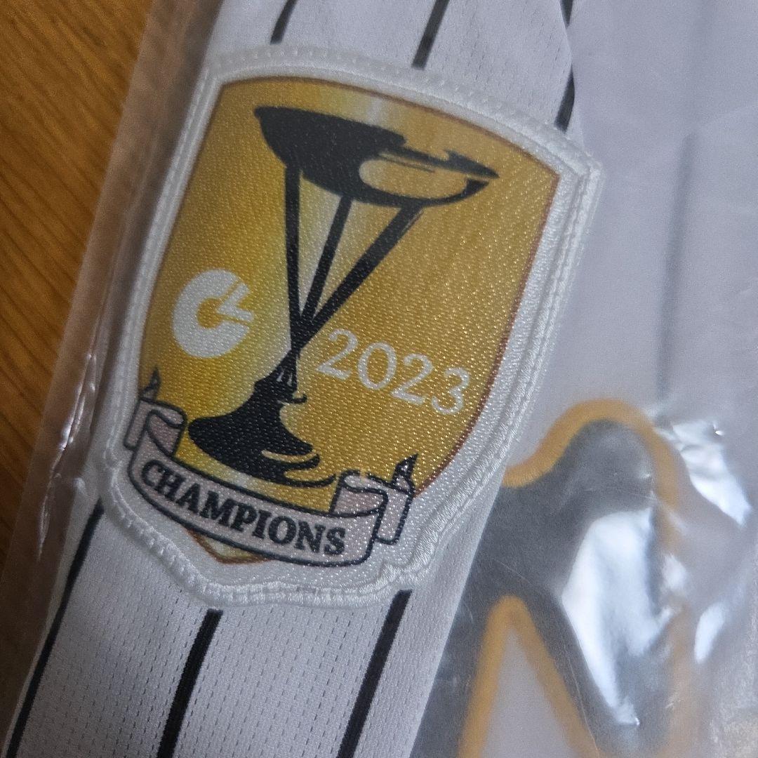 Hanshin Tigers ユニフォーム Lサイズ 　チャンピオンエンブレム