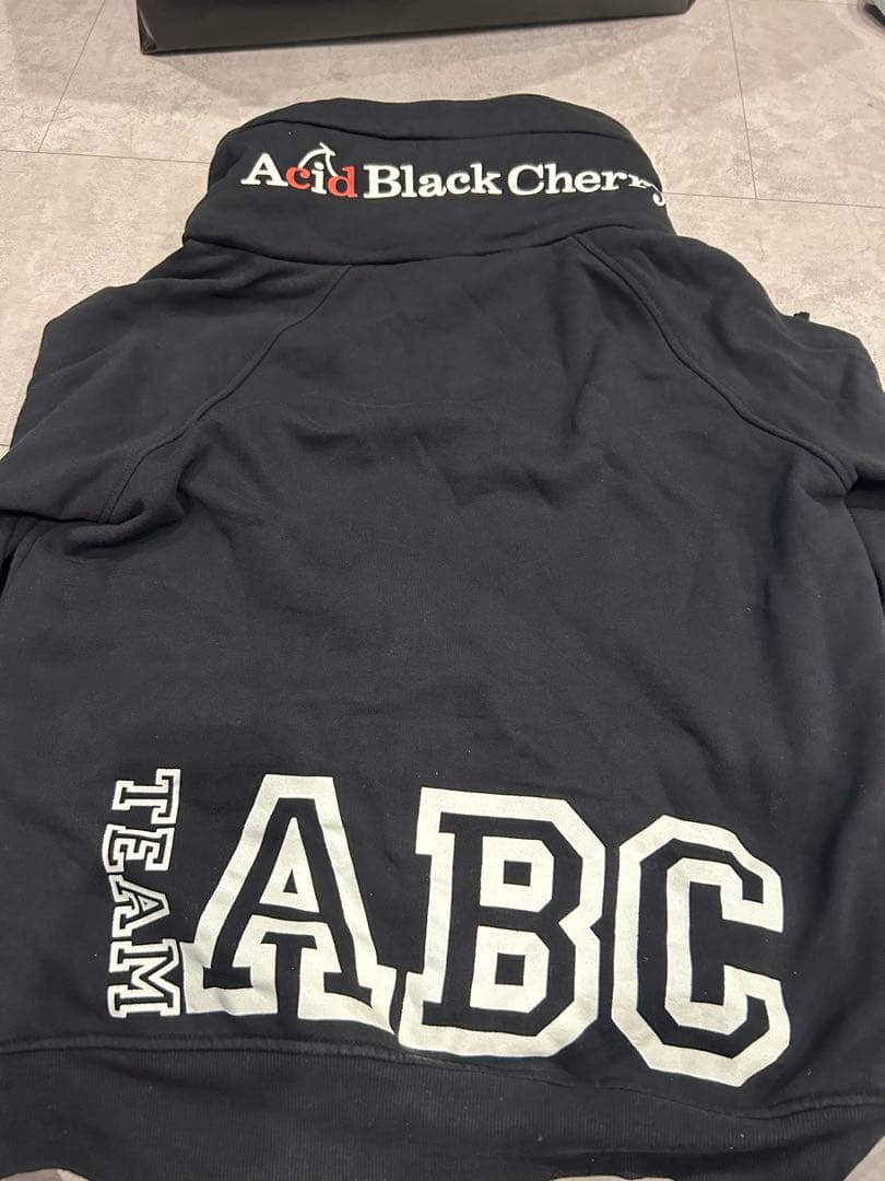 Acid Black Cherry ボリュームネックパーカー 黒