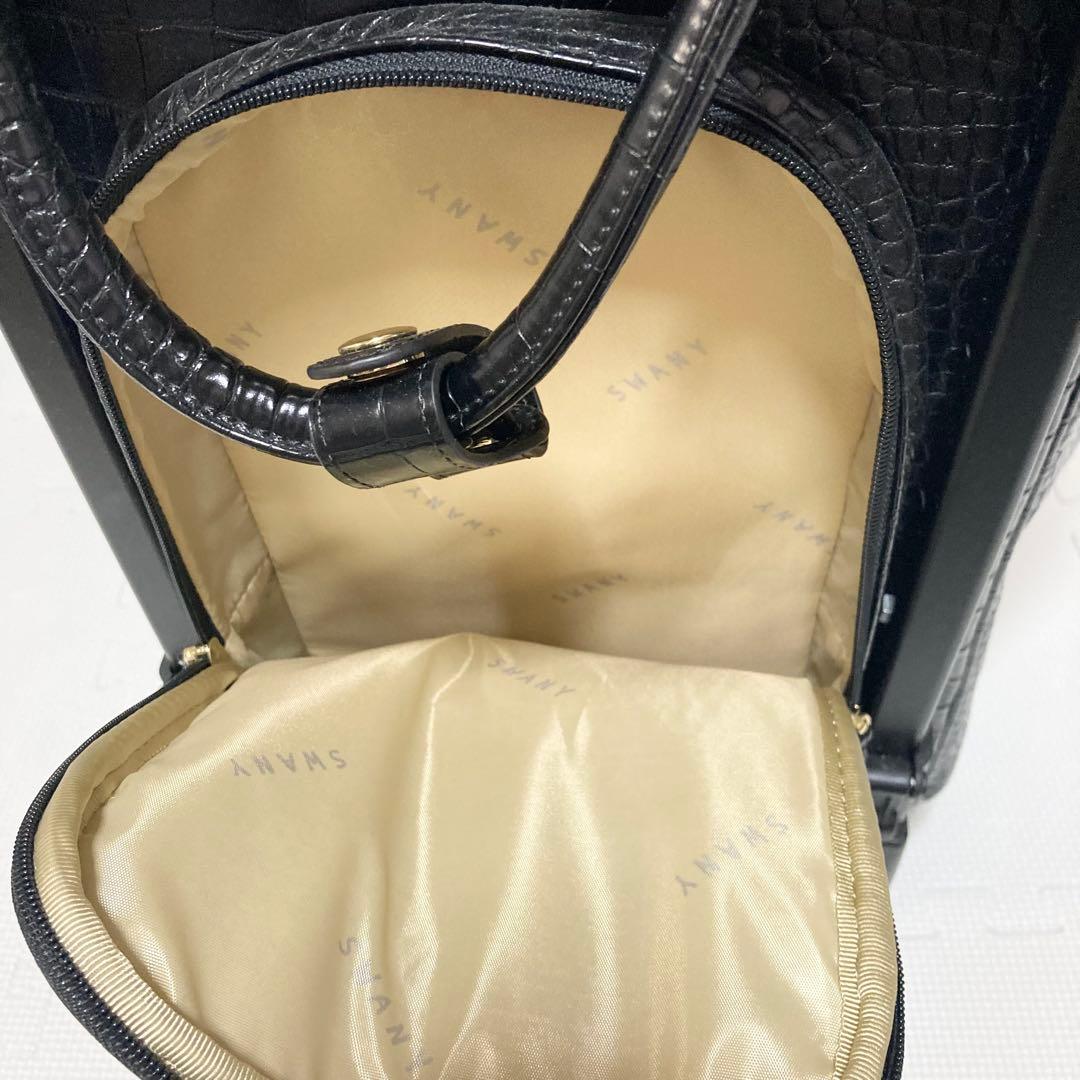 【未使用】SWANY キャリーバッグ 黒 クロコ型押し 4輪