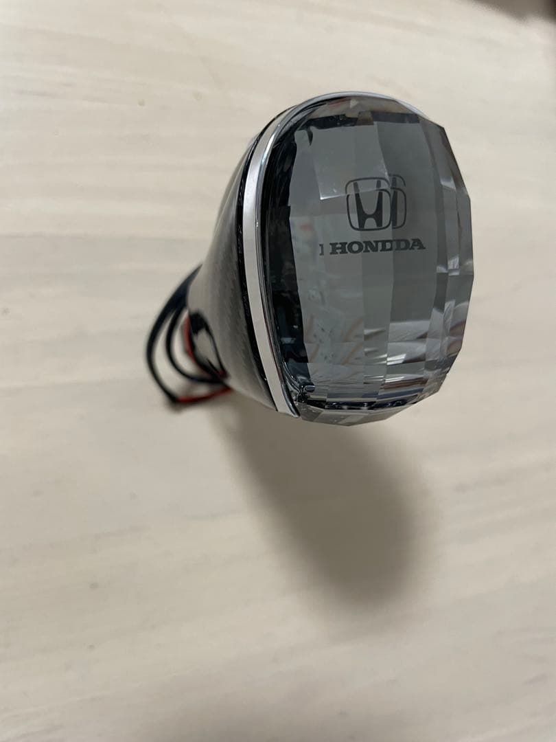 写真追加しました。ヴェゼル 専用 シフトノブ クリスタルデザイン