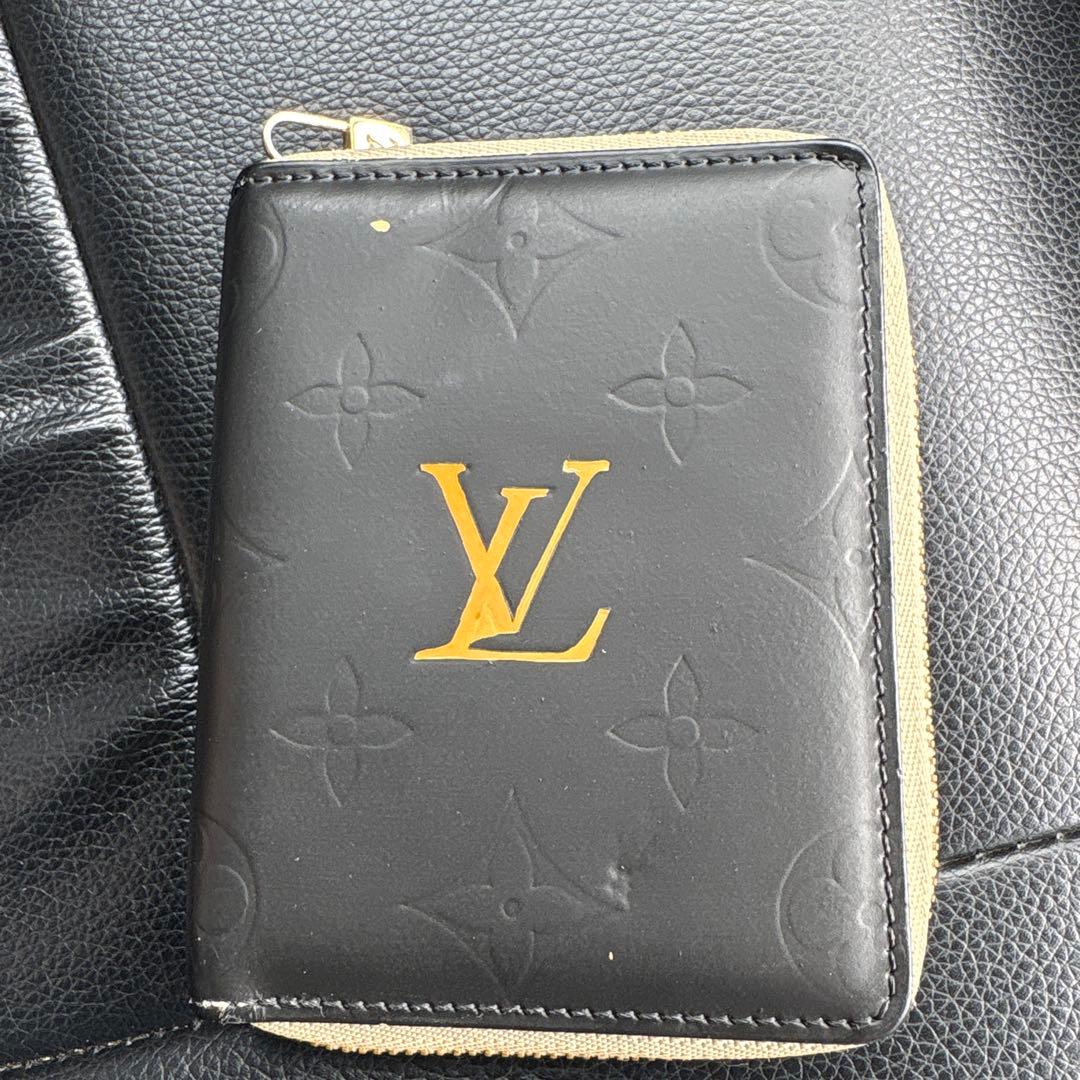 Louis Vuitton ブラックレザー 二つ折り財布