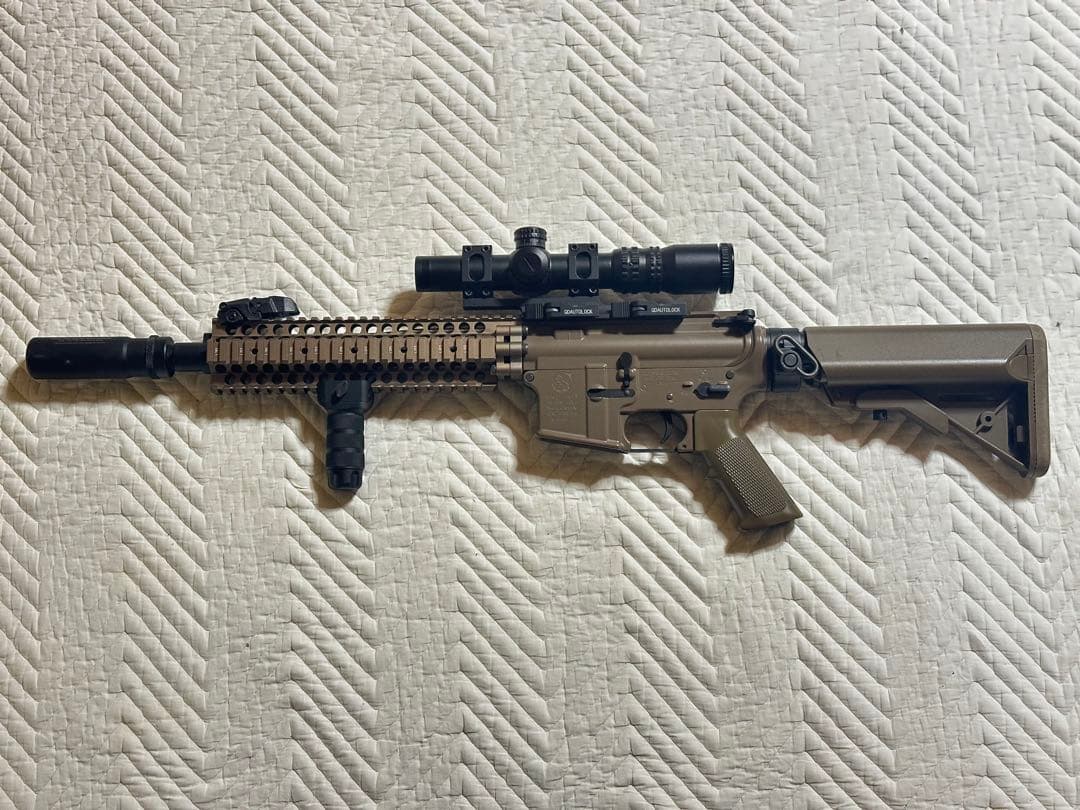 【12月16日までの出品】東京マルイ 次世代電動ガンレシーライフル　カスタム