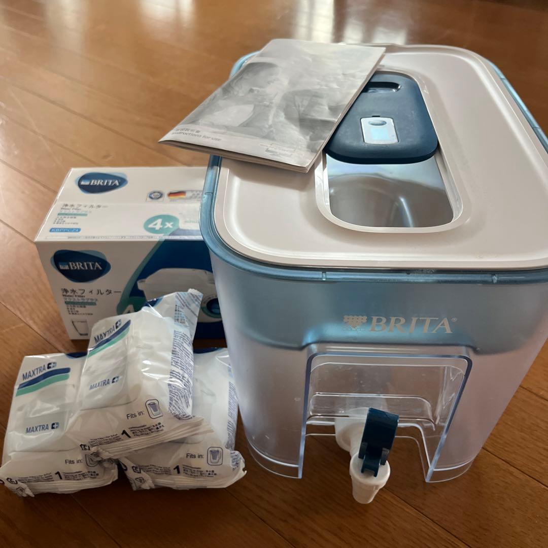 BRITA MAXTRA 浄水器とカートリッジ7個