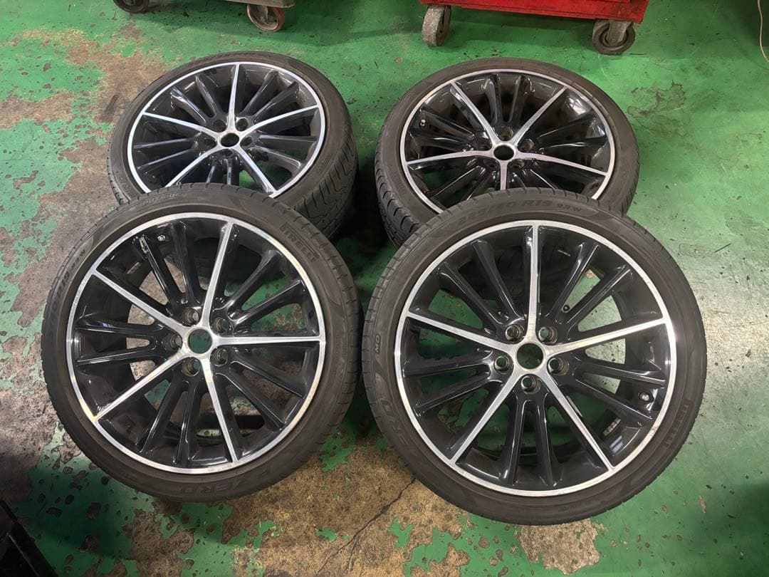 ジャガーXE純正　19インチアルミホイル