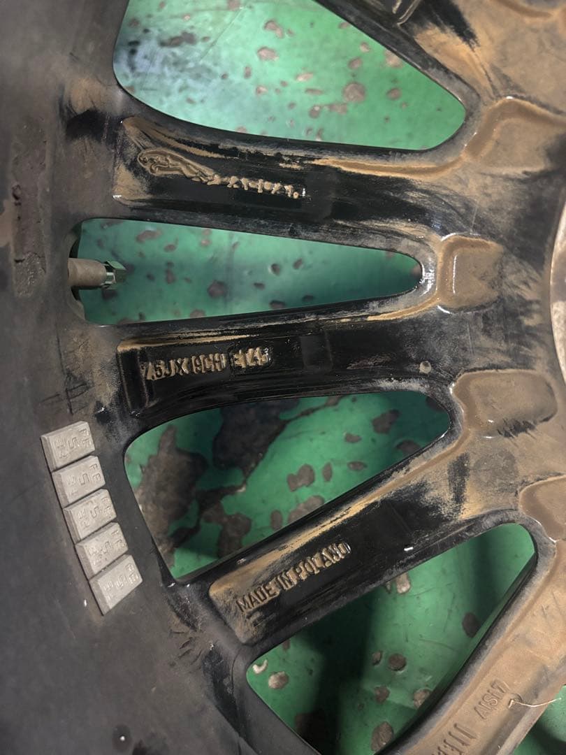 ジャガーXE純正　19インチアルミホイル