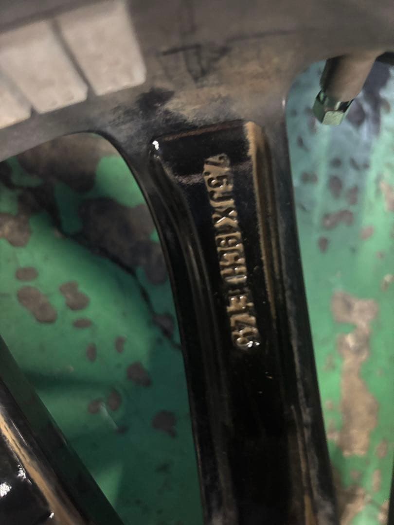 ジャガーXE純正　19インチアルミホイル