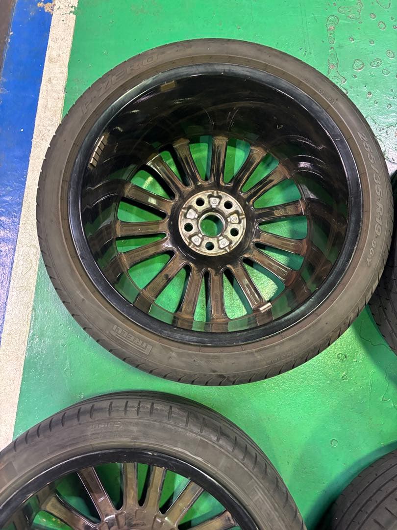 ジャガーXE純正　19インチアルミホイル