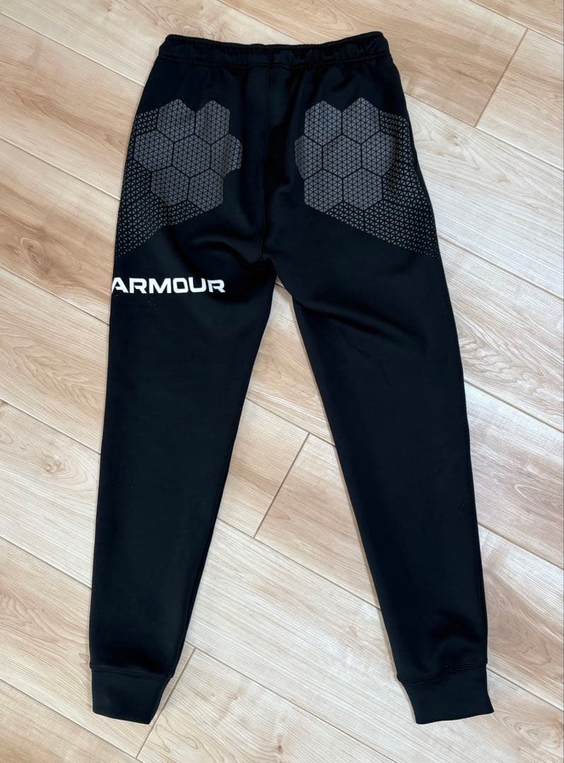 アンダーアーマー ハイブリッド ジャケット パンツ セットアップ　Ｌサイズ