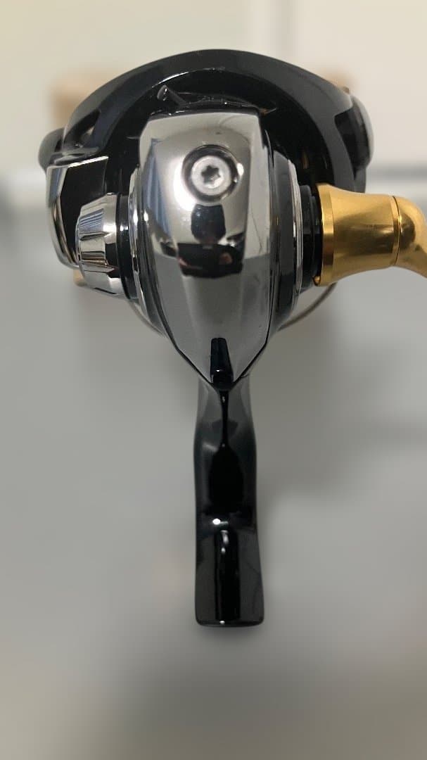 Daiwa 23Legalis LT3000-CXH スピニングリール