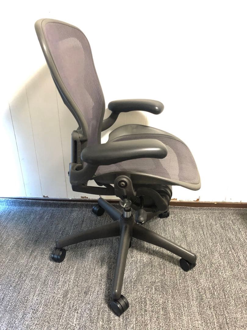 ハーマンミラー　アーロンチェア