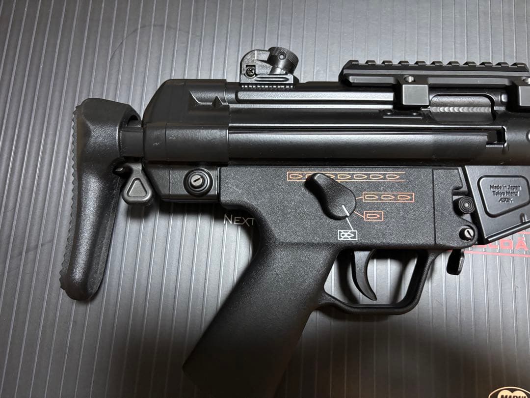 10万超MP5 SD6 次世代電動ガンバッテリー充電器マガジンセット！東京マルイ