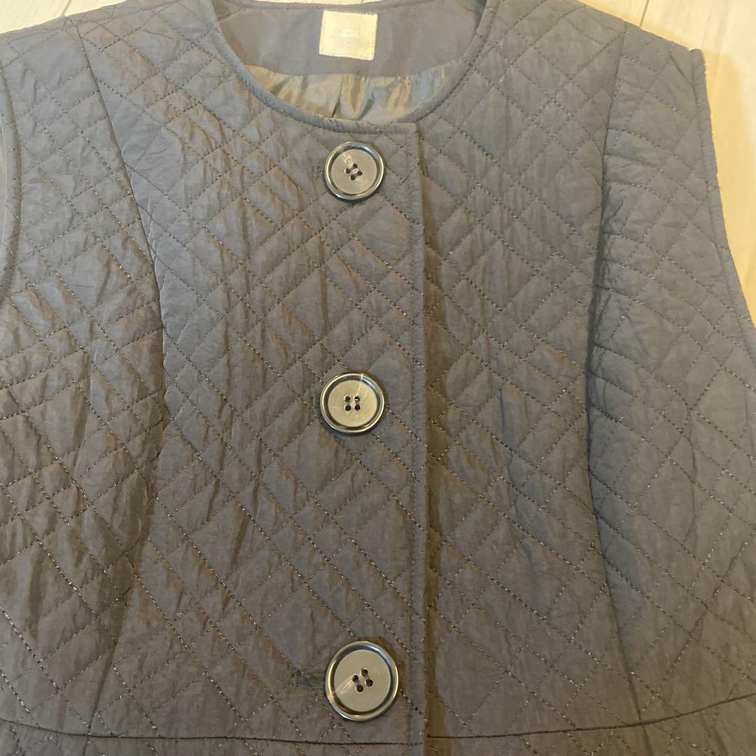 very掲載　THREE SQUARE スリースクエアキルティングジレ　ベスト