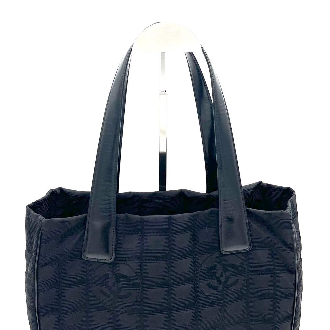 CHANELシャネル ニュートラベルラインPMトートバッグ ブラック 8番台 黒