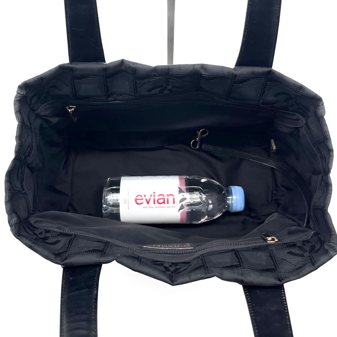 CHANELシャネル ニュートラベルラインPMトートバッグ ブラック 8番台 黒