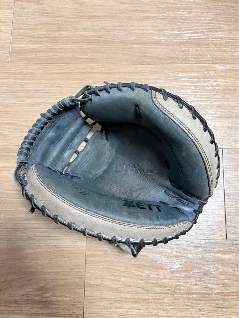 【価格交渉OK】ZETT キャッチャーミット 矢野輝弘（矢野燿大）選手モデル