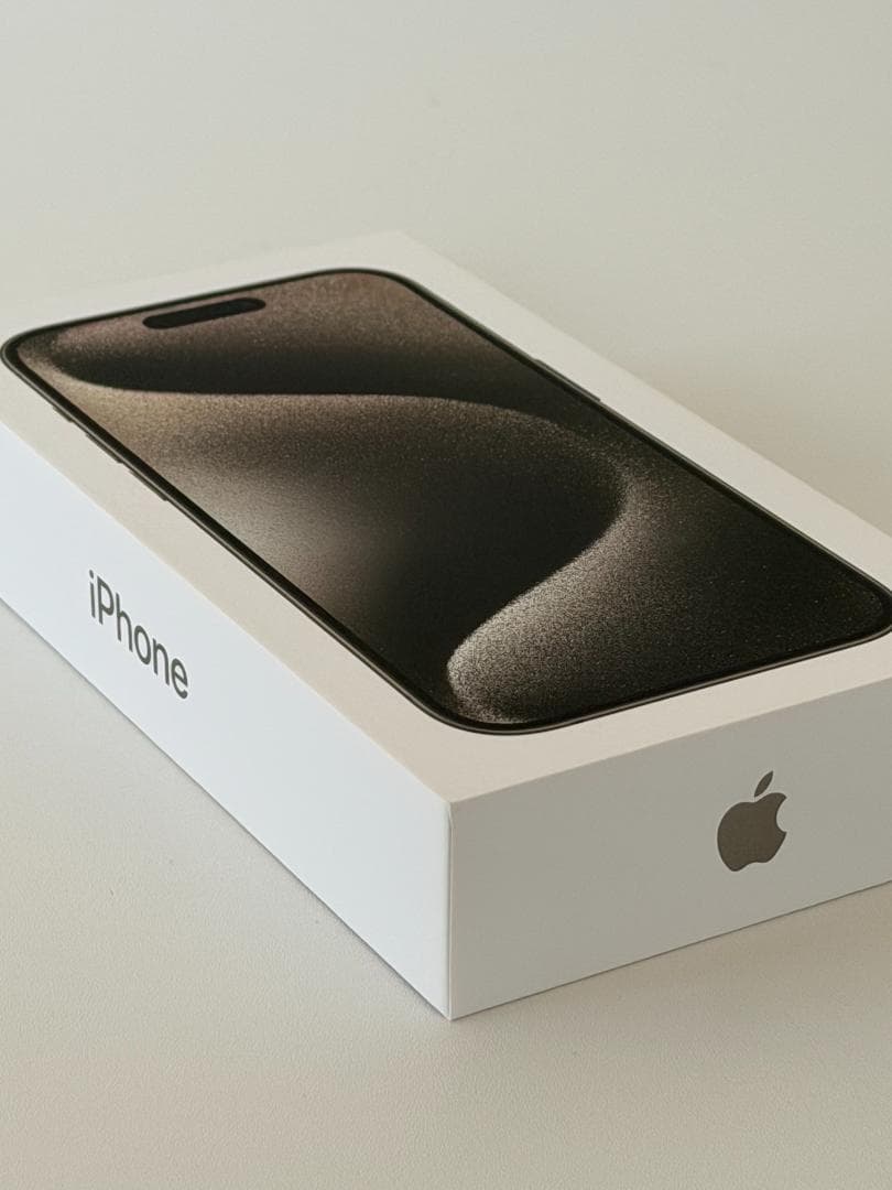 iPhone 15 Pro ナチュラルチタニウム SIMフリー 美品 箱あり