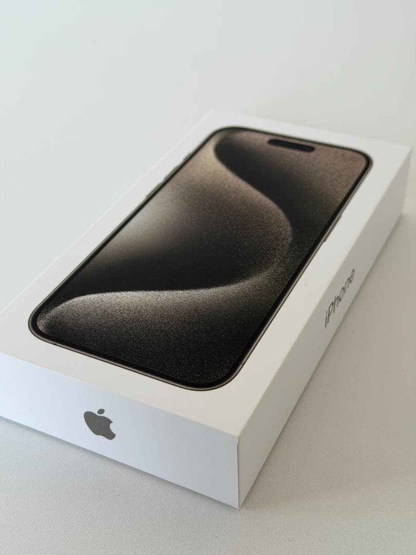 iPhone 15 Pro ナチュラルチタニウム SIMフリー 美品 箱あり