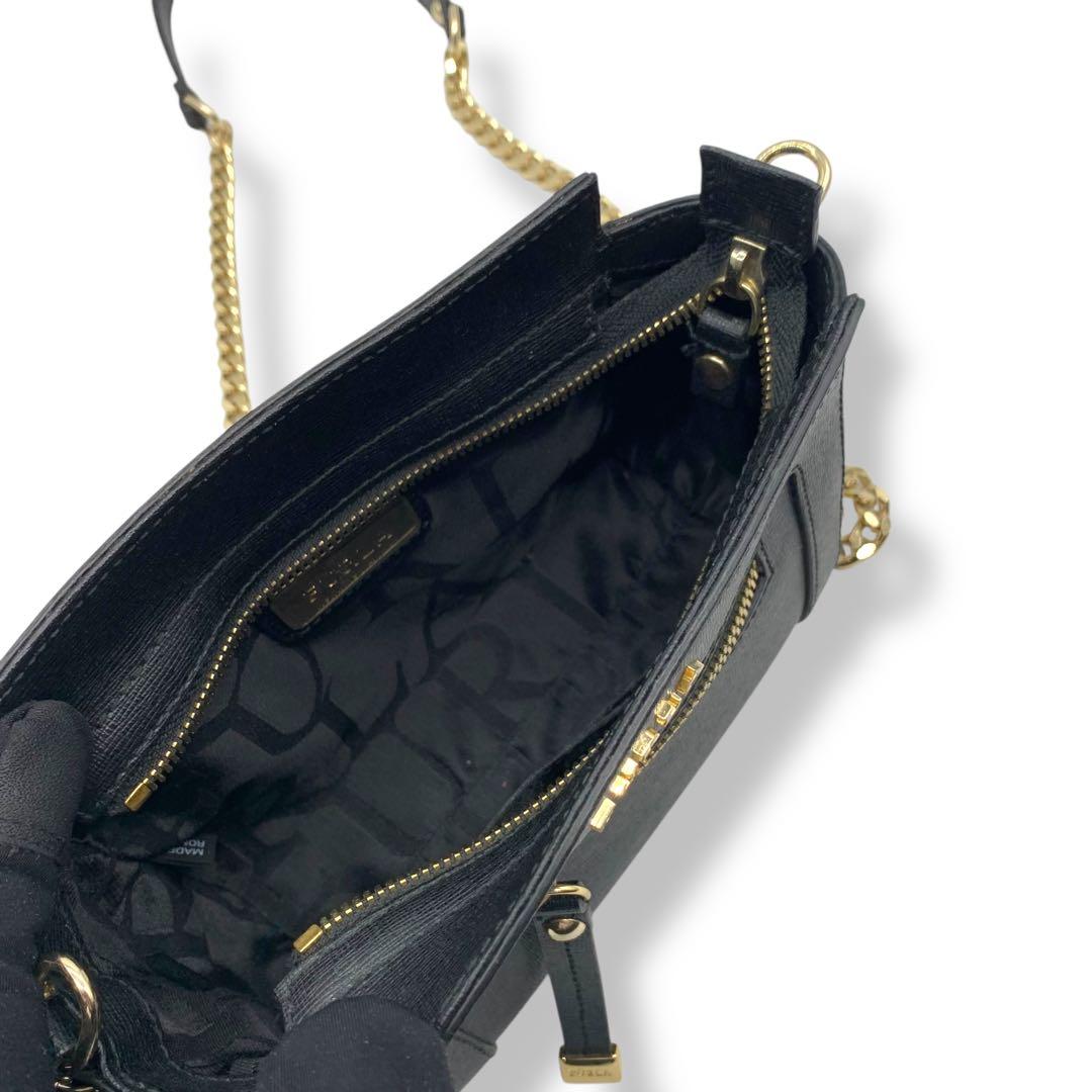 極美品！フルラ　FURLA チェーンショルダーバッグ　サフィアーノ　レザー　黒
