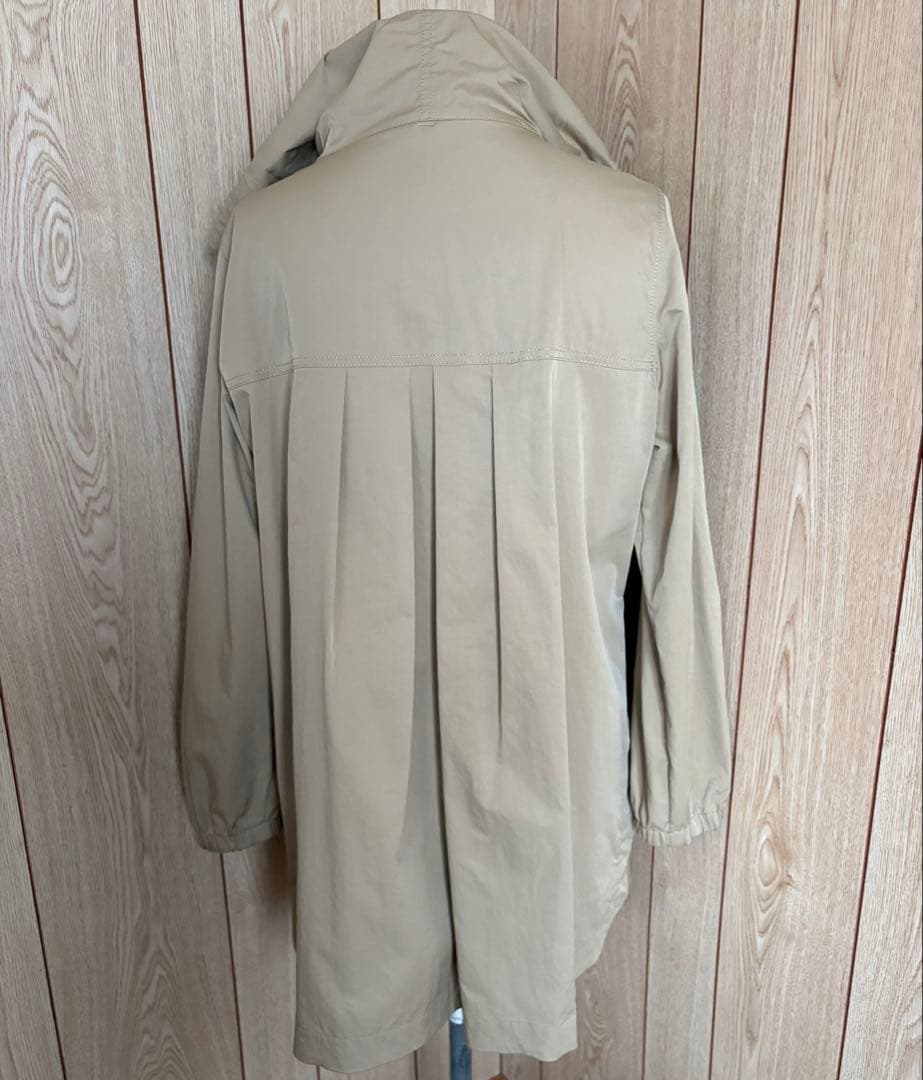 【美品】セシカブルー　ベージュフードコートサイズ38