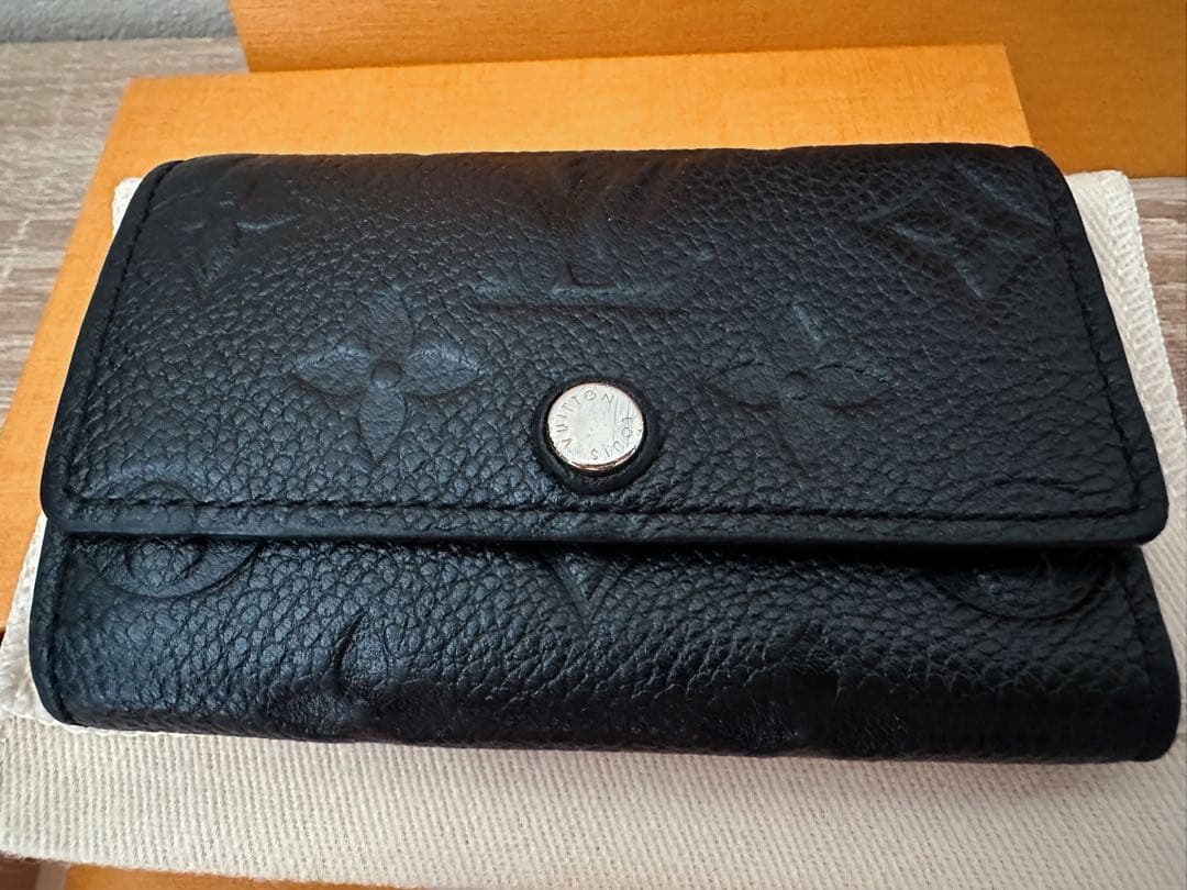 ルイヴィトン ミュルティクレ6 モノグラムアンプラント