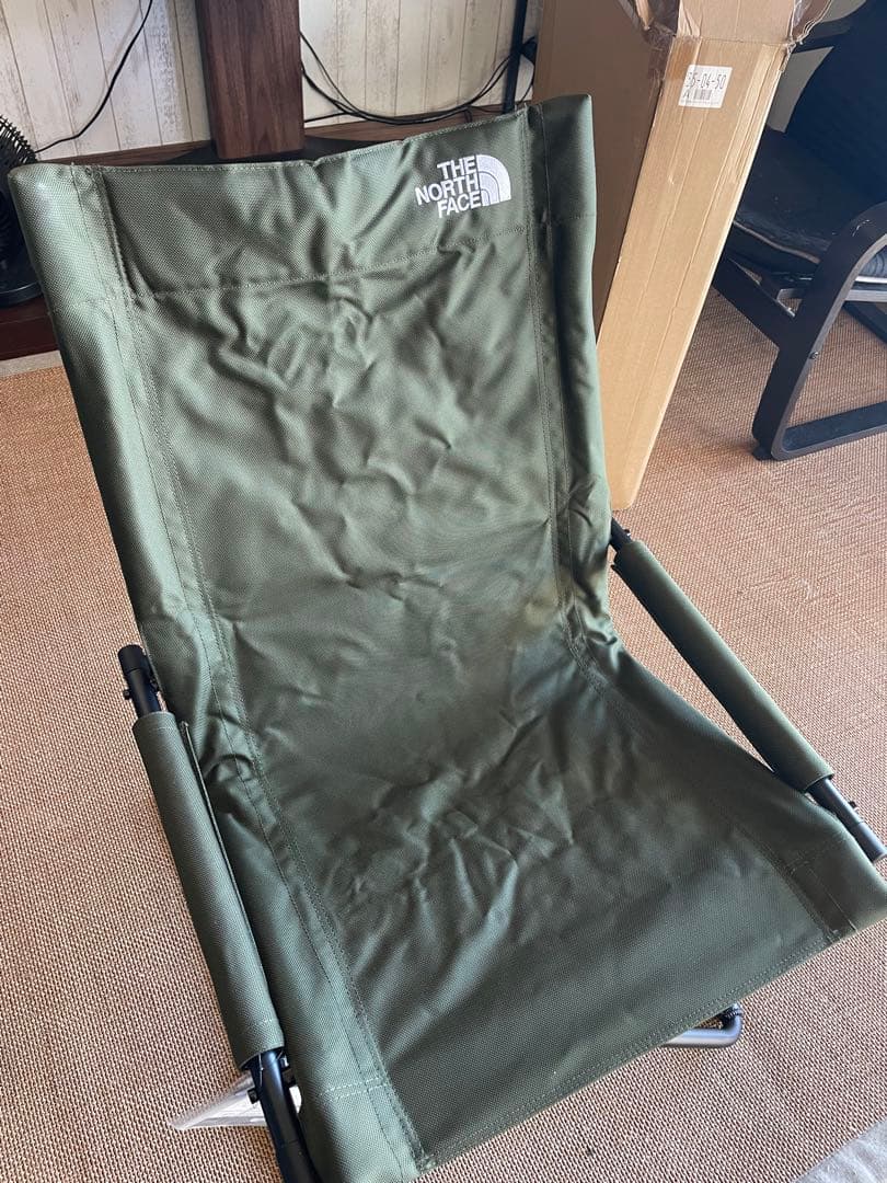 【未使用に近い】THE NORTH FACE アウトドアチェア オリーブグリーン
