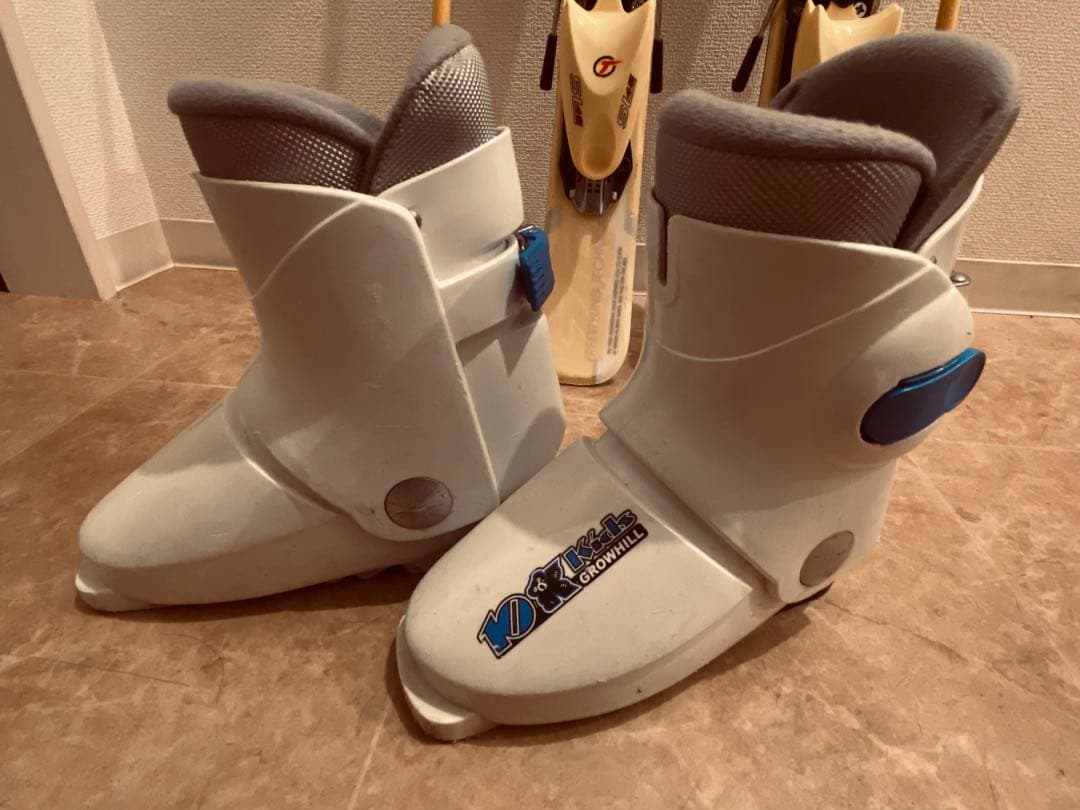 【かのんさん専用】スキー、ブーツ、ストック、ウェア等＋αセット