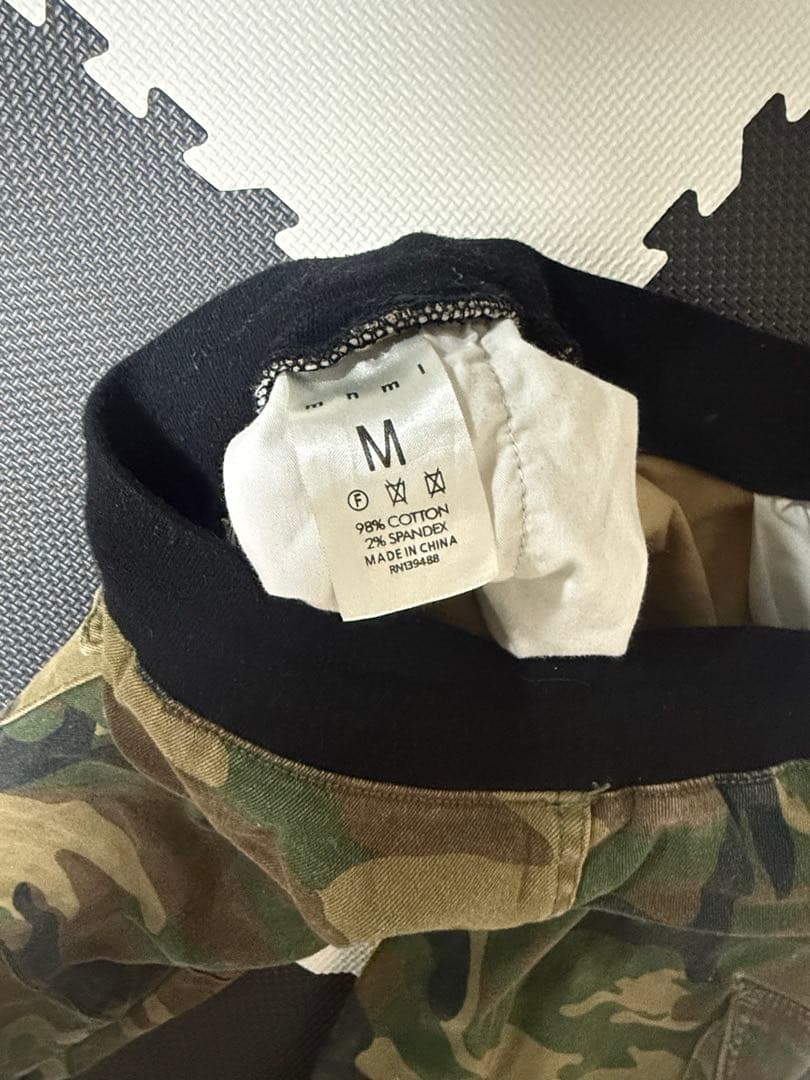 ミニマル 迷彩カーゴパンツ