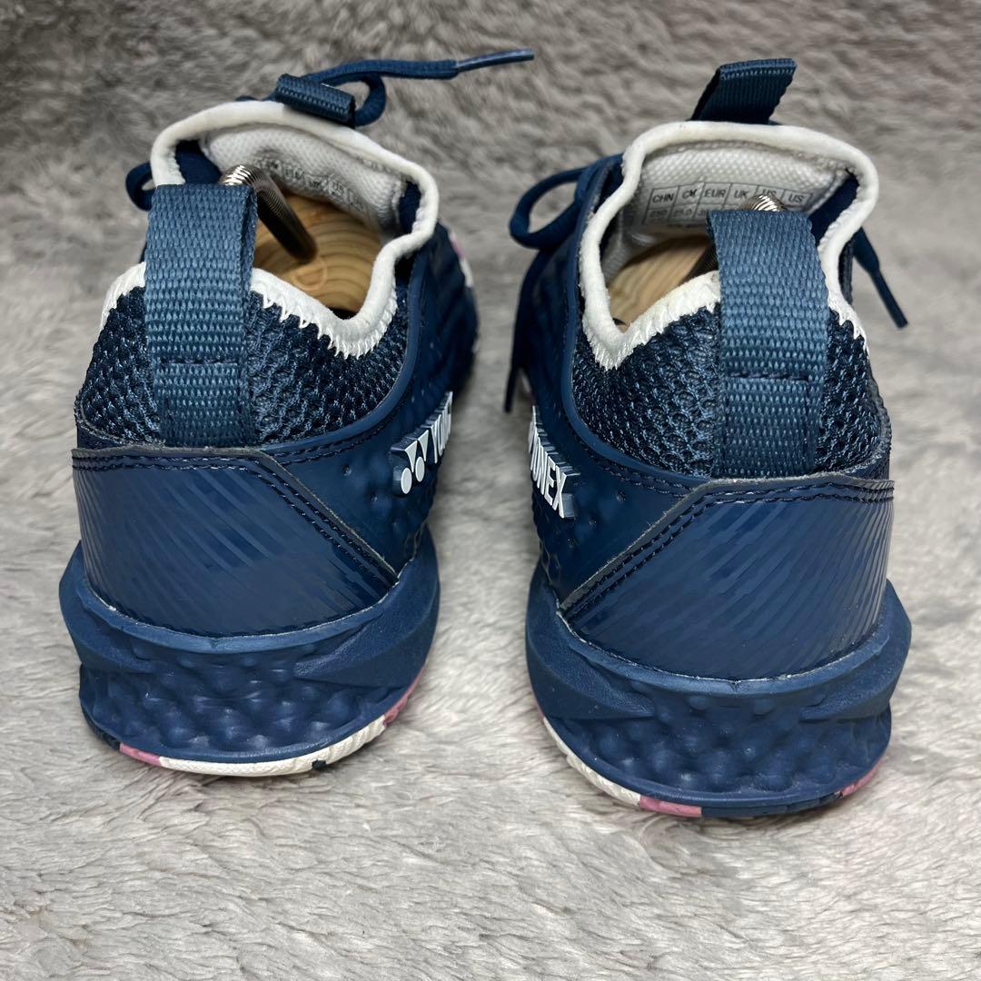 YONEX　ヨネックス　フュージョンレブ4　パワークッション　テニスシューズ　紺