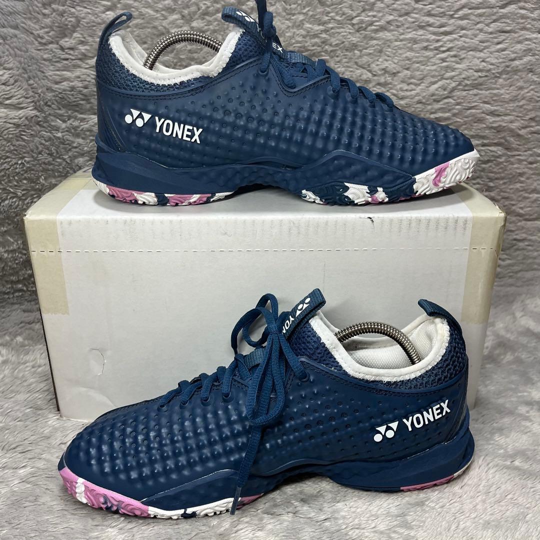 YONEX　ヨネックス　フュージョンレブ4　パワークッション　テニスシューズ　紺