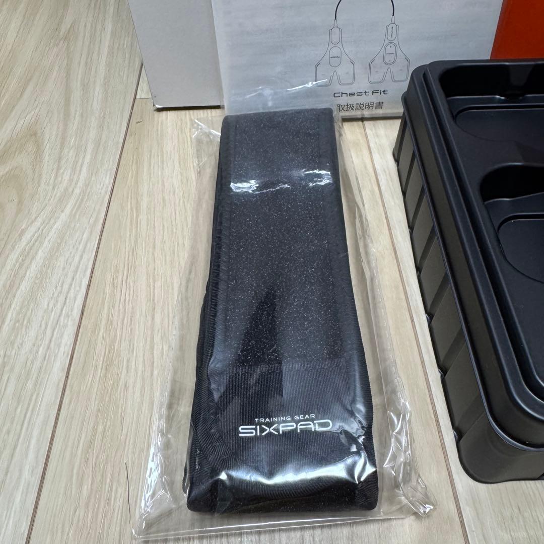 【美品】SIXPAD chest シックスパッド チェスト