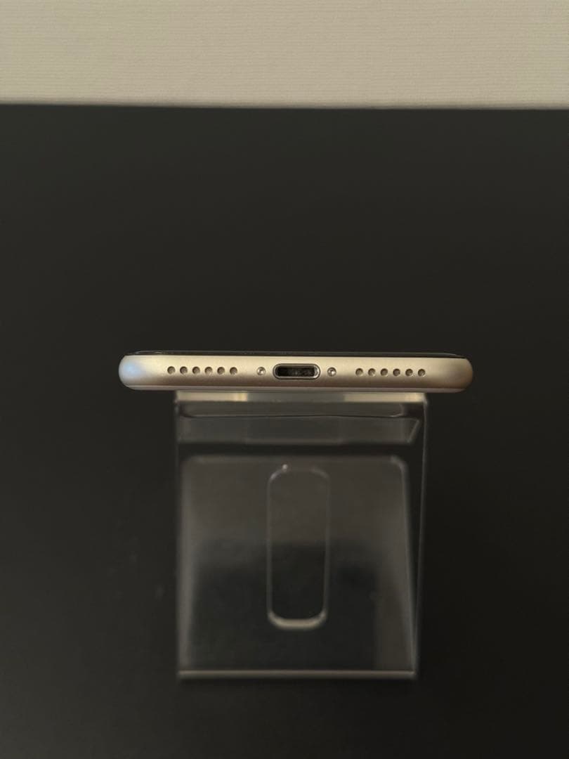 極美品 256GB Apple iPhone SE 3 第三世代 ホワイト