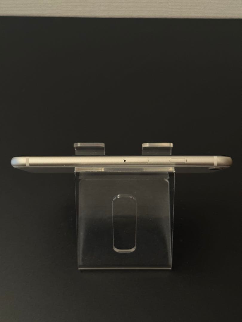 極美品 256GB Apple iPhone SE 3 第三世代 ホワイト