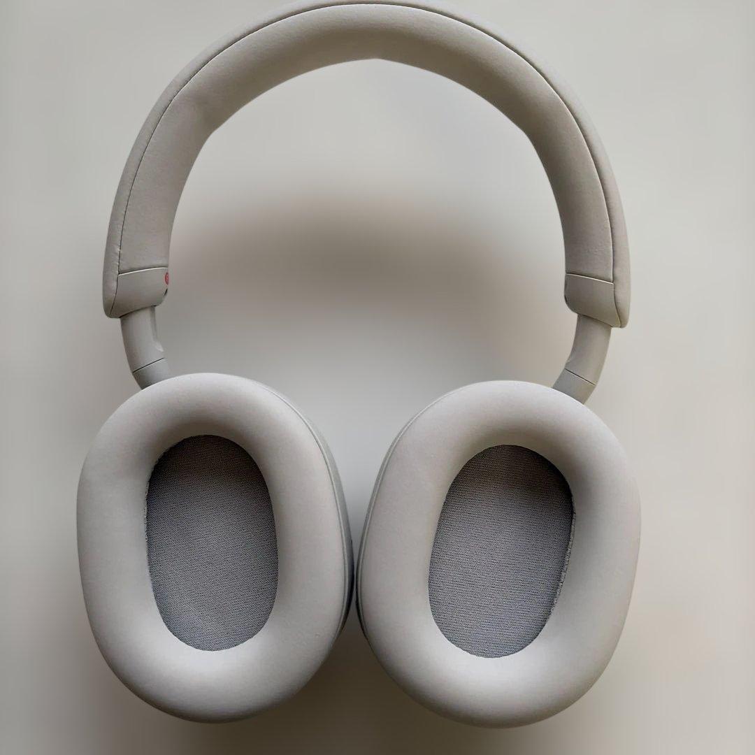 SONY WH-1000XM5　ワイヤレスヘッドホン プラチナシルバー